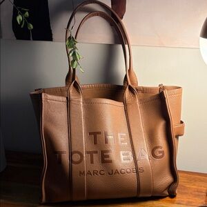 Marc Jacobs Tan Leather Tote Bag (Large)